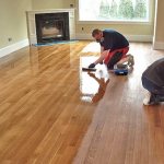 Is it possible to varnish laminate flooring?