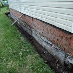 Destruction and subsidence of the foundation